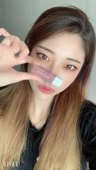 셀프코딩 코드 크러쉬 매트 리퀴드 립스틱+스티커 세트 — 5점을 준 리뷰어가 2020년 9월 올린 사용 사진