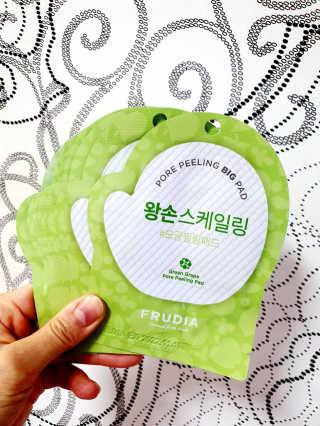[후르디아] 청포도 매끈약산성 필링 패드_50매 세트 — 5점을 준 리뷰어가 2020년 5월 올린 사용 사진