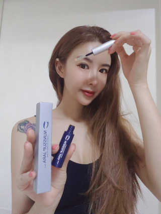 닥터존스킨 눈썹자라 — 5점을 준 리뷰어가 2020년 11월 올린 사용 사진