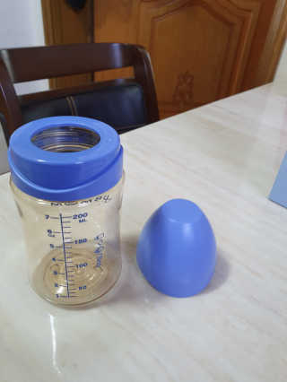 유비맘 PPSU 젖병 노꼭지_200ml_컬러 랜덤 발송 — 1점을 준 리뷰어가 2020년 10월 올린 사용 사진