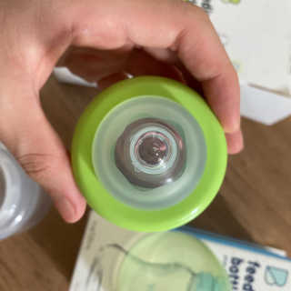 유비맘 신생아젖병 120ml 트리플팩_ 젖꼭지 포함 — 5점을 준 리뷰어가 2020년 6월 올린 사용 사진