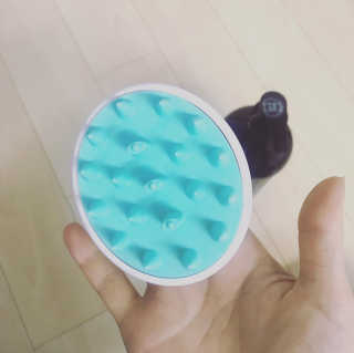 달리프 베러 퍼퓸 샴푸 1000ml 레이니데이 or 일랑로즈 — 5점을 준 리뷰어가 2020년 4월 올린 사용 사진