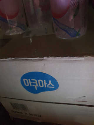 아쿠아스 플레이버워터 [아쿠아스] 제로칼로리 플레이버워터 복숭아/청포도 1BOX 20개입 — 1점을 준 리뷰어가 2020년 6월 올린 사용 사진