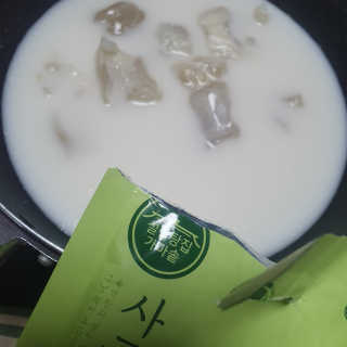 한촌몰 설렁탕집 가마솥 도가니탕 350g x 2팩 — 5점을 준 리뷰어가 2020년 8월 올린 사용 사진