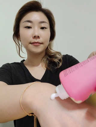 [후르디아] 복숭아 바디워시+바디에센스 세트 — 5점을 준 리뷰어가 2020년 9월 올린 사용 사진