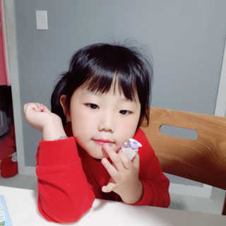 꼬메맘마 네이처 달리아핑크 립컬러 — 5점을 준 리뷰어가 2020년 4월 올린 사용 사진
