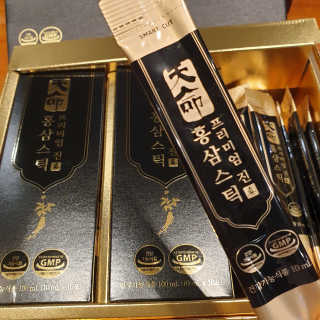 헬스업_천명진프리미엄홍삼스틱_10ml x 30포 — 4.5점을 준 리뷰어가 2020년 11월 올린 사용 사진