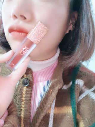 [블랙루즈] 에어 핏 벨벳틴트7 택1+랜덤1 — 5점을 준 리뷰어가 2020년 11월 올린 사용 사진
