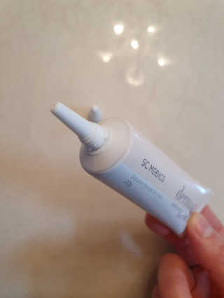 derma SC-Gel 더마에스씨 겔 20g — 5점을 준 리뷰어가 2020년 5월 올린 사용 사진