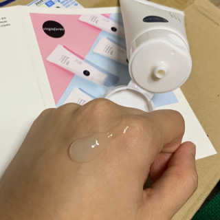 냉장고에 넣어요, 붉은 트러블 피부 다음날 진정되요 [버진팜스 푸딩수딩아토] — 5점을 준 리뷰어가 2020년 9월 올린 사용 사진