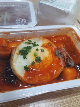 죠스떡볶이 [죠스푸드] 짜빠떡볶이+떡또그+범벅만두 신메뉴 3종 — 5점을 준 리뷰어가 2020년 5월 올린 사용 사진