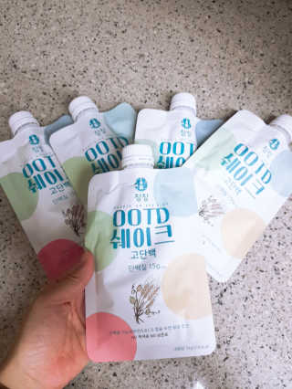 [꾸콤] 참참 OOTD쉐이크 고단백 일주일세트 50g x 5 — 5점을 준 리뷰어가 2020년 10월 올린 사용 사진
