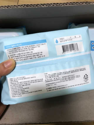 아이수 블루니 몬스터 아기 물티슈 — 4점을 준 리뷰어가 2020년 11월 올린 사용 사진