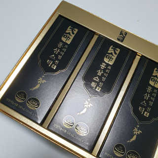 헬스업_천명진프리미엄홍삼스틱_10ml x 30포 — 5점을 준 리뷰어가 2020년 12월 올린 사용 사진