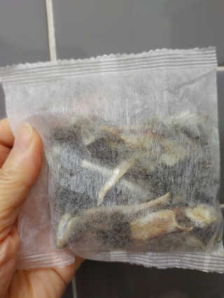 [풀무원] 자연의 감칠맛 통디포리, 통멸치 다시팩 세트 — 5점을 준 리뷰어가 2020년 5월 올린 사용 사진