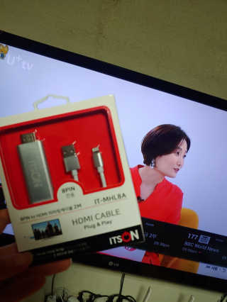 잇츠온 IT-MHL8 아이폰 8핀 스마트폰  미러링 케이블 — 5점을 준 리뷰어가 2020년 7월 올린 사용 사진
