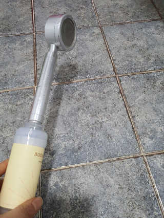 바디빔 비타민 샤워필터 망고피치향 — 4점을 준 리뷰어가 2020년 5월 올린 사용 사진