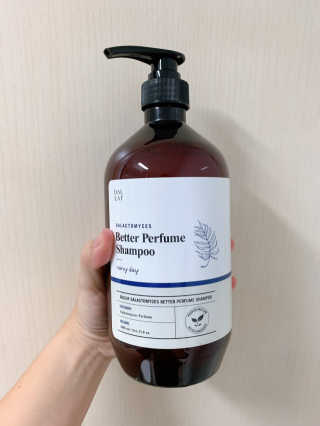 달리프 베러 퍼퓸 샴푸 1000ml 레이니데이 or 일랑로즈 — 5점을 준 리뷰어가 2020년 11월 올린 사용 사진