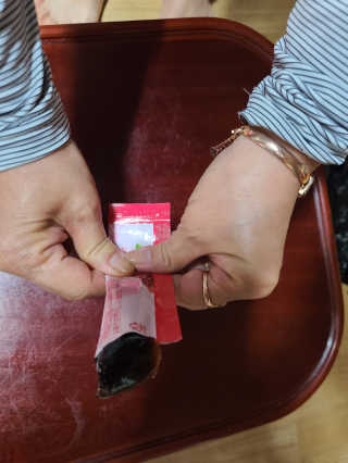 헬스업_쁘띠쁘띠석류콜라겐젤리_20g x 14포 — 4점을 준 리뷰어가 2020년 10월 올린 사용 사진