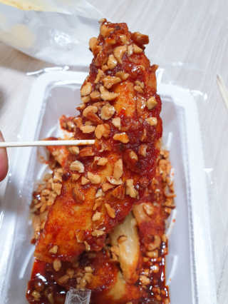 죠스떡볶이 [죠스푸드] 짜빠떡볶이+떡또그+범벅만두 신메뉴 3종 — 5점을 준 리뷰어가 2020년 4월 올린 사용 사진