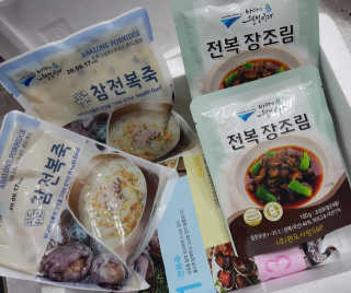 바다는다웰빙이다 완도사랑 전복죽 250g - 2팩 + 전복장조림 2팩 — 5점을 준 리뷰어가 2020년 8월 올린 사용 사진