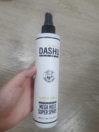 다슈코리아 다슈 포 맨 프리미엄 메가 홀드 슈퍼 스프레이 250ml — 5점을 준 리뷰어가 2020년 7월 올린 사용 사진