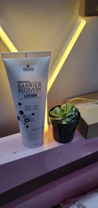 트리티스 [TREATIS] Barrier Recovery Lotion 200ml — 5점을 준 리뷰어가 2020년 10월 올린 사용 사진