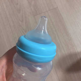 유비맘 신생아젖병 120ml 트리플팩_ 젖꼭지 포함 — 5점을 준 리뷰어가 2020년 8월 올린 사용 사진