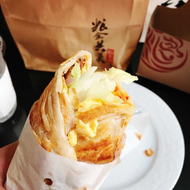 [리앙크리스피롤 서울대입구점] 크리스피롤 2 + 탄산음료 2 리뷰 사진