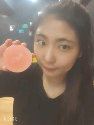 [블랙루즈] 피치 커버 벨벳 쿠션 2종 중 택1 — 5점을 준 리뷰어가 2020년 7월 올린 사용 사진