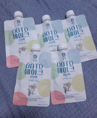 [꾸콤] 참참 OOTD쉐이크 고단백 일주일세트 50g x 5 — 5점을 준 리뷰어가 2020년 10월 올린 사용 사진