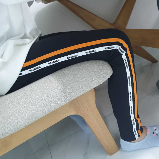 네온컬러 두줄 레깅스 리뷰 사진