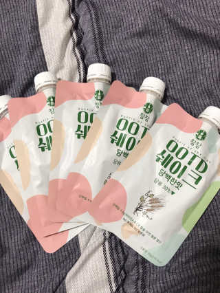 [꾸콤] 참참 OOTD쉐이크 담백한 일주일세트 50g x 5 — 5점을 준 리뷰어가 2020년 11월 올린 사용 사진