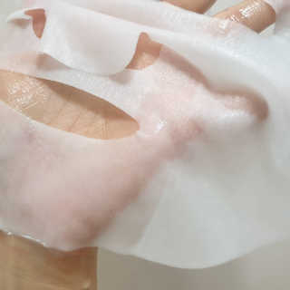 바이오믹 BIOMEEK SENSIMETIC SOOTHING MASK.S — 5점을 준 리뷰어가 2020년 6월 올린 사용 사진
