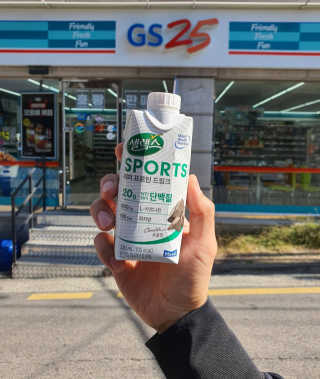 셀렉스스포츠 셀렉스 스포츠 드링크 초콜릿 _ 330ml x 12팩 — 4.5점을 준 리뷰어가 2020년 10월 올린 사용 사진