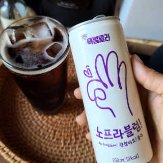 일화 No 슈가0Kcal 스테비아 톡별콜라 콤보팩 250mlX30 캔 — 5점을 준 리뷰어가 2020년 7월 올린 사용 사진
