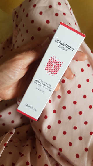 엘리샤코이 테트라포스 시카 크림 — 5점을 준 리뷰어가 2020년 7월 올린 사용 사진