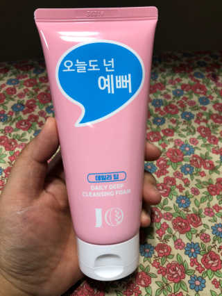 IO 아이오 오늘도 넌 예뻐 - 데일리딥 클렌징폼 — 5점을 준 리뷰어가 2020년 12월 올린 사용 사진