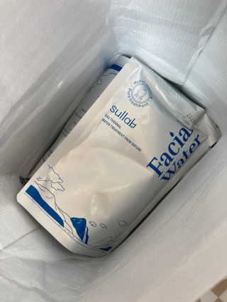 [설랩] 클렌징워터 세안수 500ml x 6팩 — 4점을 준 리뷰어가 2020년 8월 올린 사용 사진