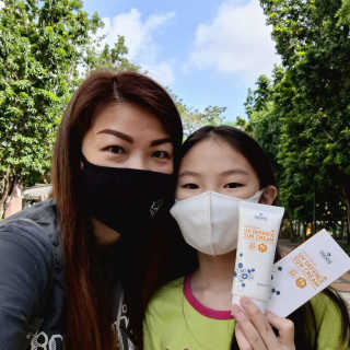 트리티스 SG_[TREATIS] UV Defence Sun Cream — 5점을 준 리뷰어가 2020년 12월 올린 사용 사진