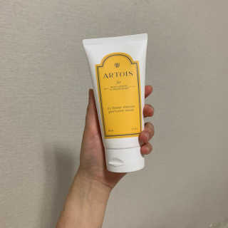 아르투아 ARTOIS 꽃밭에 누운듯 은은한 꽃향기, 아르투아 자르 바디로션 — 5점을 준 리뷰어가 2020년 7월 올린 사용 사진
