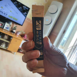 헬스업_천명진프리미엄홍삼스틱_10ml x 30포 — 5점을 준 리뷰어가 2020년 7월 올린 사용 사진