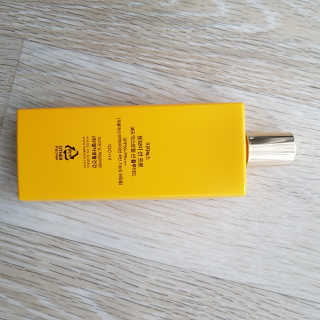 네이처컬렉션 이자녹스 UV 선 프로 365 익스트림 선 플루이드 100ml — 5점을 준 리뷰어가 2020년 5월 올린 사용 사진