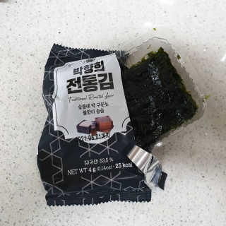 김연구가 박향희 박향희 불향솔솔 전통김 or 매운김 — 5점을 준 리뷰어가 2020년 6월 올린 사용 사진