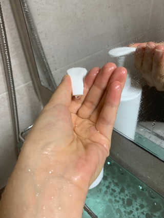 리더스코스메틱 리더스 헤어 라피 헤어 로스 컨트롤 샴푸 — 5점을 준 리뷰어가 2020년 7월 올린 사용 사진
