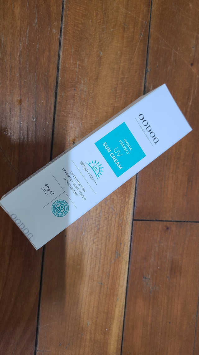 오그도아 하이드라 퍼펙트 UV 선크림 리뷰 사진