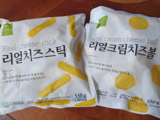 가치식탁 리얼치즈스틱, 리얼크림치즈볼 — 5점을 준 리뷰어가 2020년 10월 올린 사용 사진