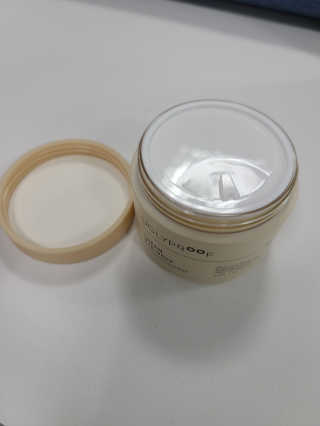 어글리프루프 크림 바이어글리 하이드레이션 샤워 50ml — 5점을 준 리뷰어가 2020년 11월 올린 사용 사진