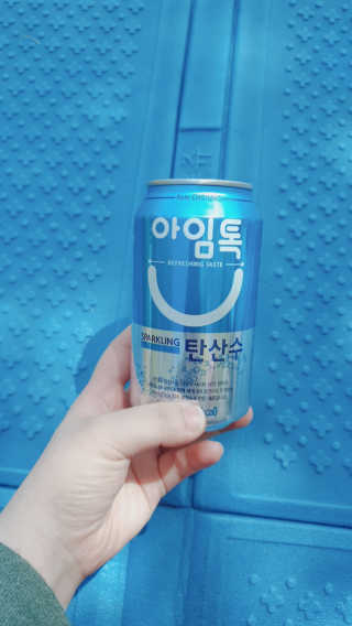 일화 아임톡 탄산수 355mlX24캔 + 보냉팩 증정이벤트 — 5점을 준 리뷰어가 2020년 5월 올린 사용 사진
