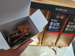 서울약사신협_투데이홍삼정플러스스틱_10g x 30포 — 5점을 준 리뷰어가 2020년 11월 올린 사용 사진